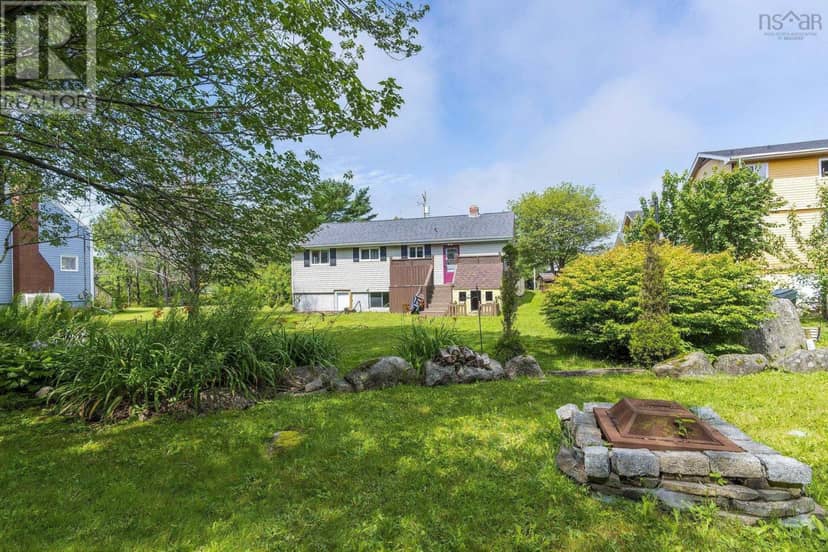 712 Old Sambro Road — photo 4 of 40