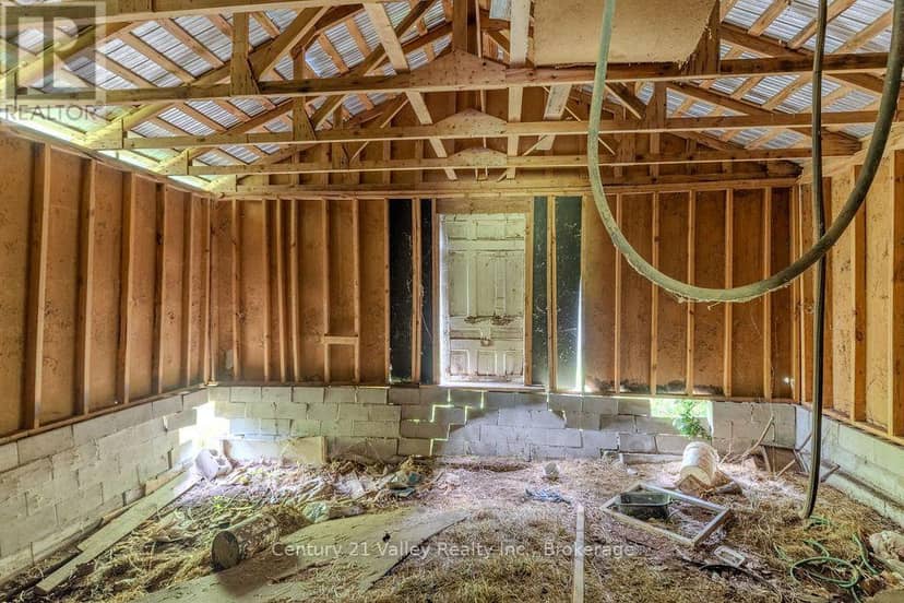 290 Pucker Street — photo 10 of 38