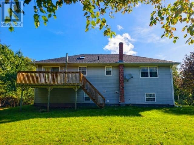 47 Anne Crescent — photo 2 of 40