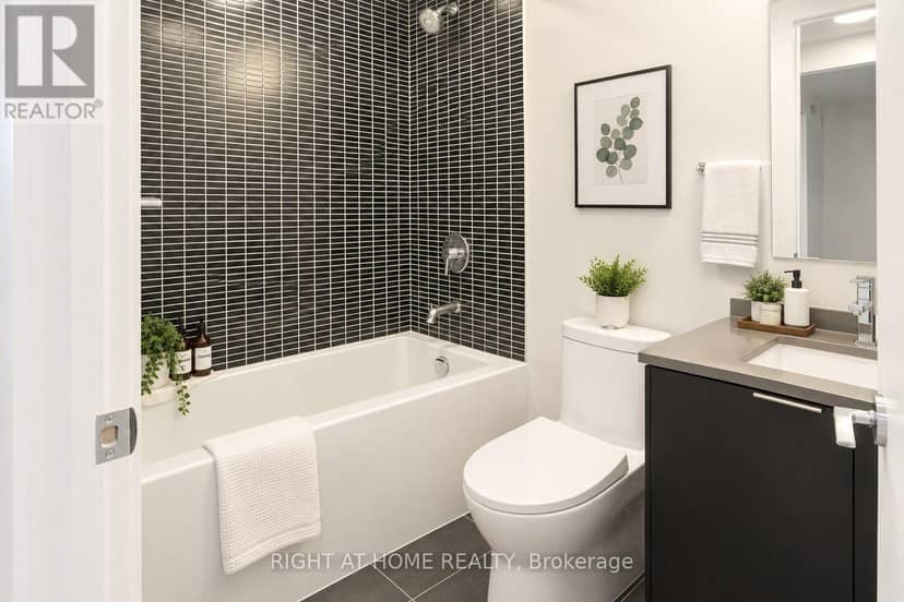 1101 - 1 Jarvis Street — photo 3 of 6