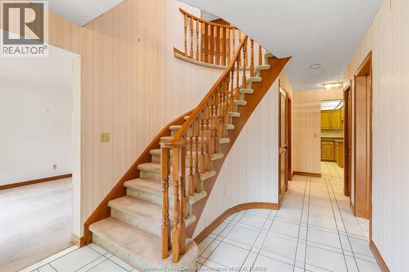 267 Elmgrove Drive — photo 13 of 40