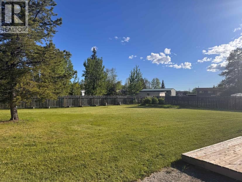 10102 PAQUETTE AVENUE, Hudsons Hope, photo 5