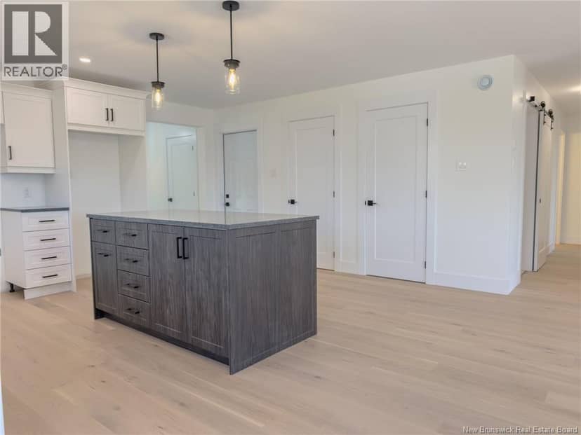 65 Squire Drive — photo 14 of 35