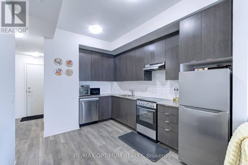 108 - 58 Sky Harbour Drive — photo 12 of 33