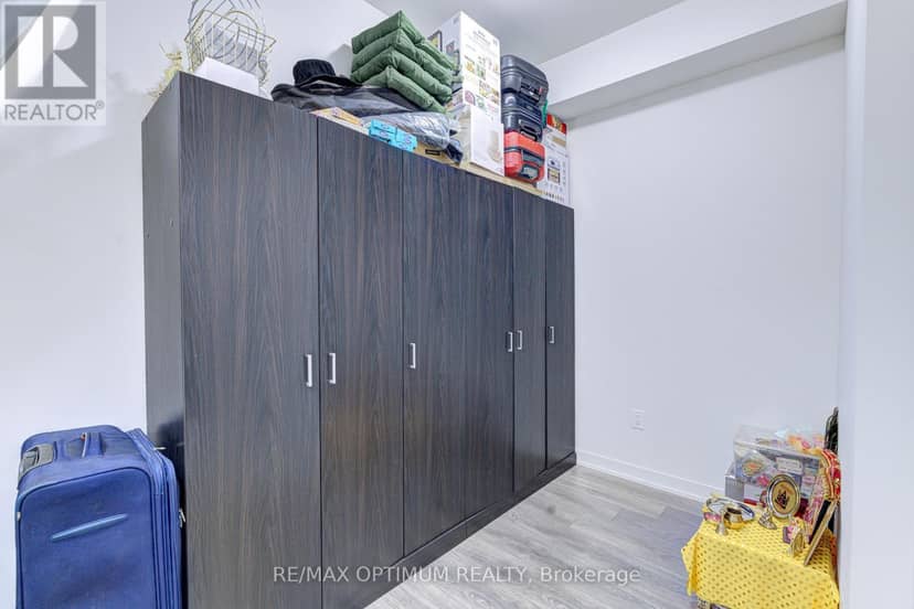 108 - 58 Sky Harbour Drive — photo 25 of 33