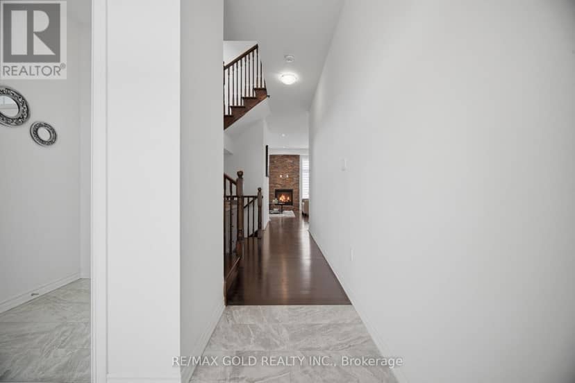 526 Kennedy Circle W — photo 13 of 40