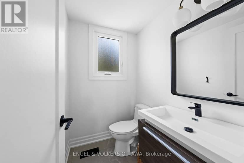 5765 Kelly Marie Drive N — photo 19 of 40