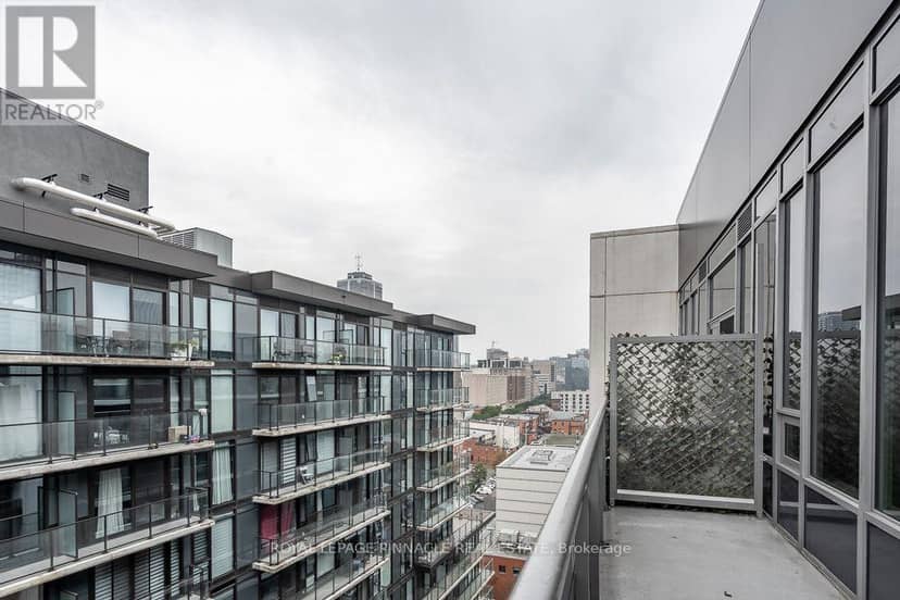 1405 - 212 King William Street — photo 30 of 40
