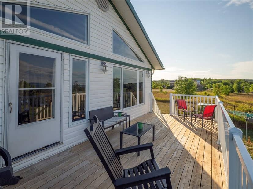 74 LEBAR Road, Kagawong, photo 7