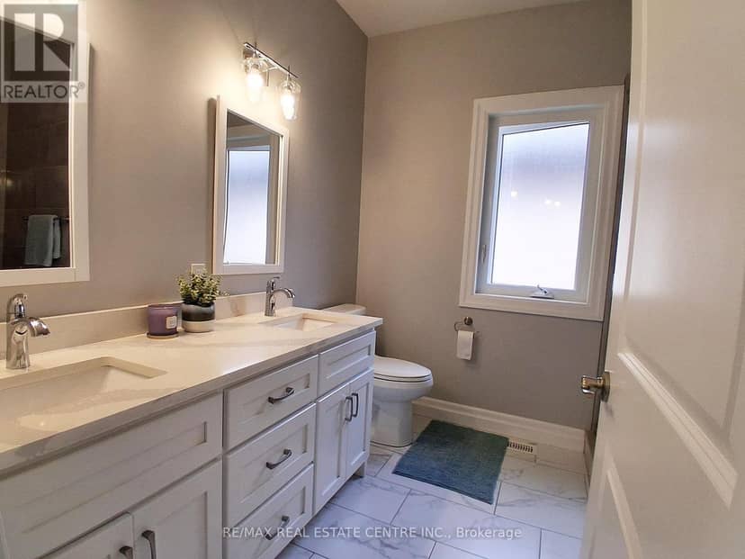 1080 Kincaid Street W — photo 26 of 27