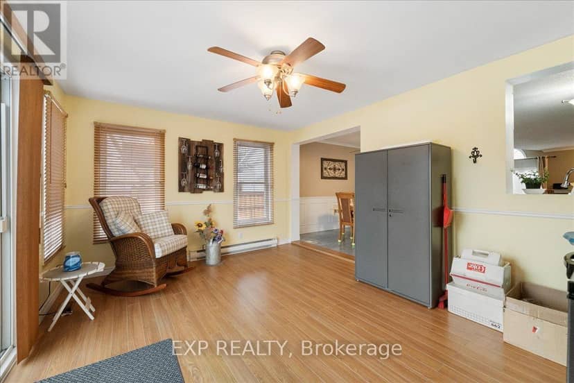 213 Longueuil Street — photo 25 of 40