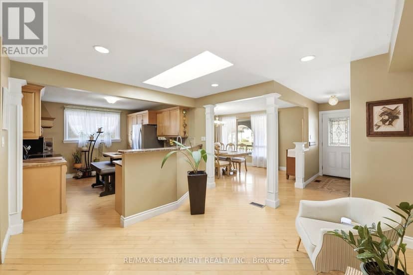 139 Glen Valley Drive — photo 8 of 40