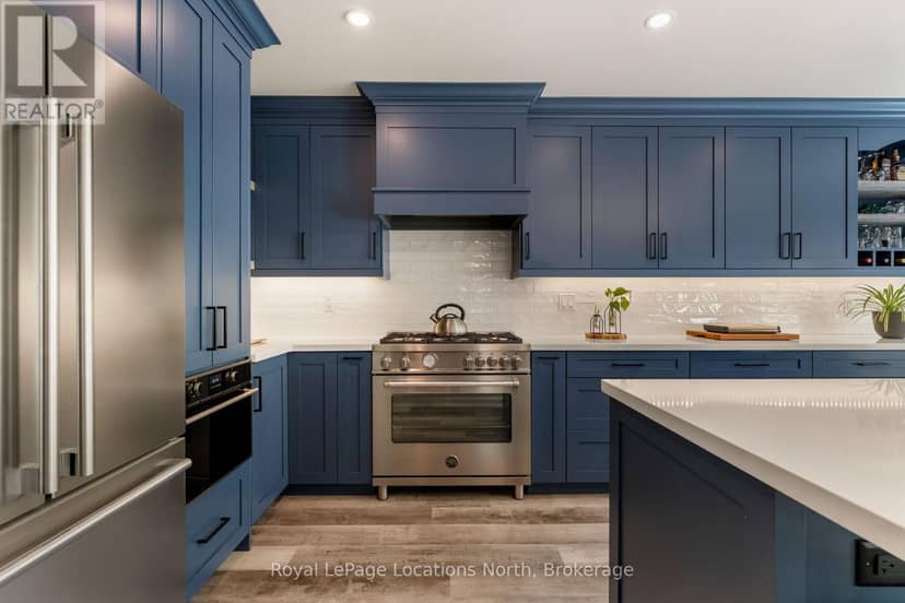 20 Highlands Crescent — photo 4 of 40