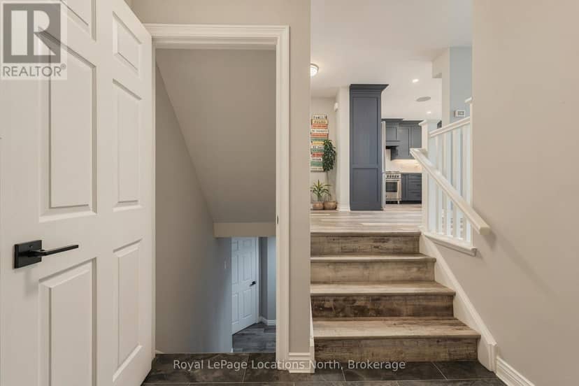 20 Highlands Crescent — photo 34 of 40