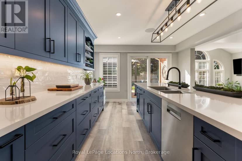 20 Highlands Crescent — photo 7 of 40