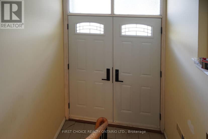 172 Colborne Avenue, Richmond Hill, photo 3