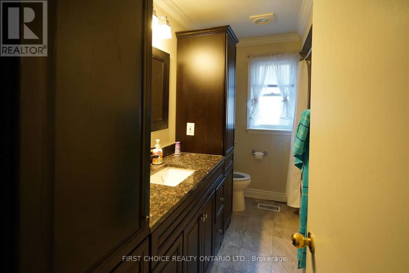 172 Colborne Avenue, Richmond Hill, photo 7