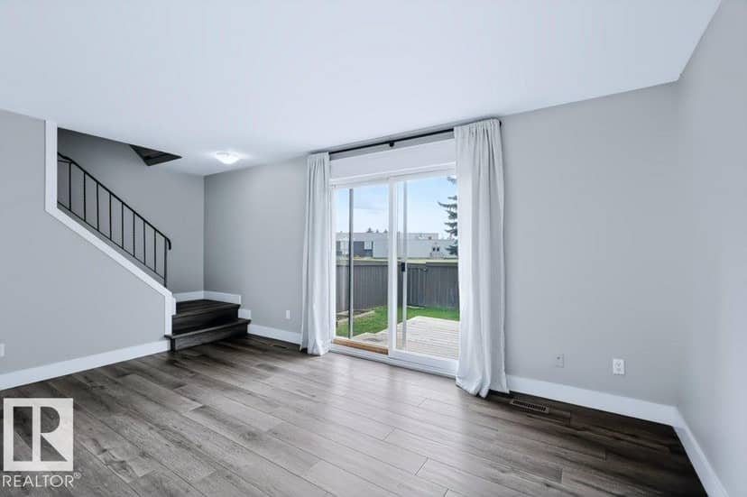 709 Clareview Rd NW — photo 34 of 40
