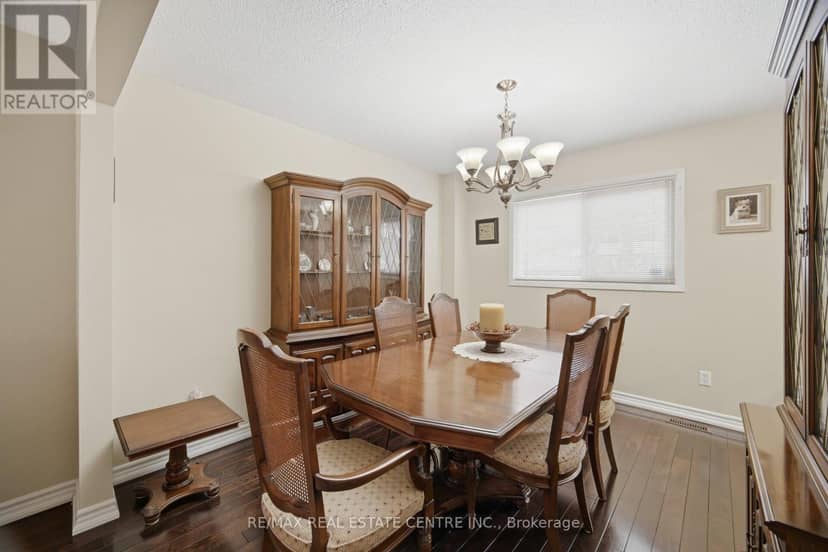 11 Sheringham Street — photo 13 of 40