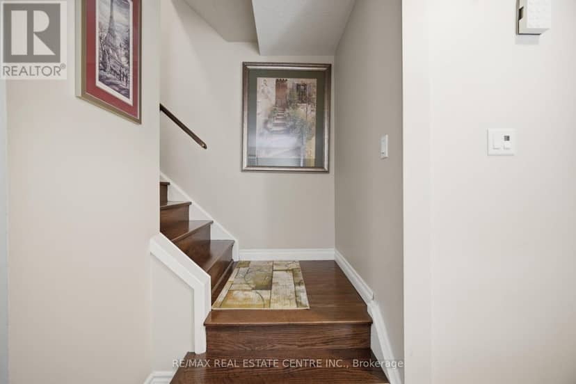 11 Sheringham Street — photo 20 of 40