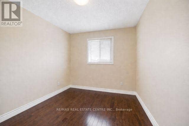 11 Sheringham Street — photo 26 of 40
