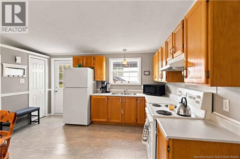 99 Hedgeview Drive, Hanwell, photo 7