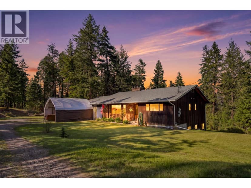816 ROBERTS DRIVE, Esler / Dog Creek