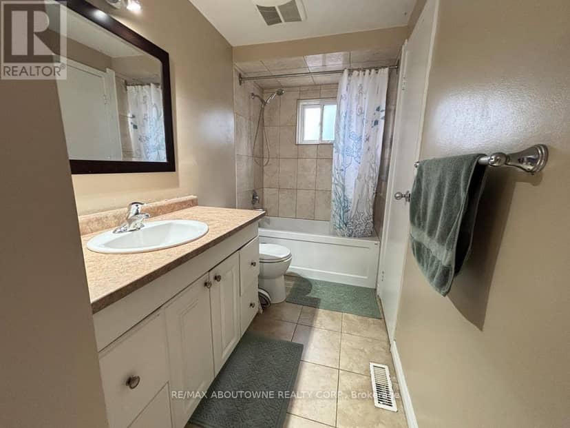 3072 Patrick Crescent — photo 26 of 31
