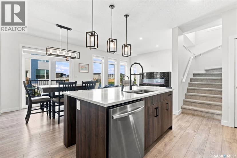 4820 Kaufman AVENUE — photo 9 of 40