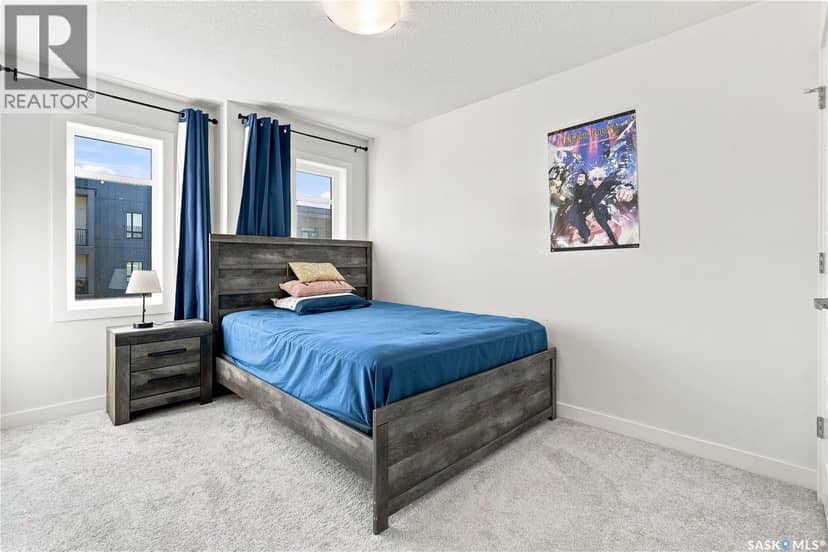 4820 Kaufman AVENUE — photo 32 of 40