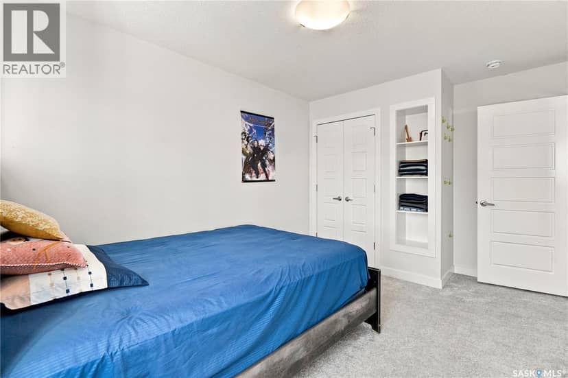 4820 Kaufman AVENUE — photo 33 of 40