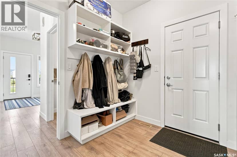 4820 Kaufman AVENUE — photo 18 of 40