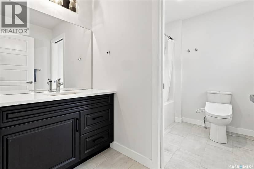 4820 Kaufman AVENUE — photo 34 of 40