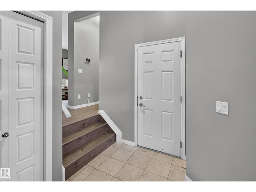 1241 McConachie Bv NW, Edmonton, photo 2