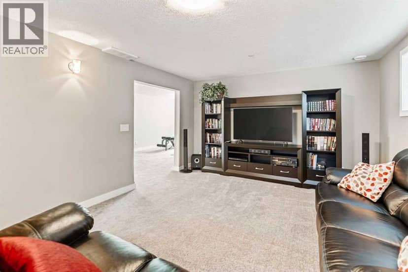 5843 67 Avenue — photo 38 of 40