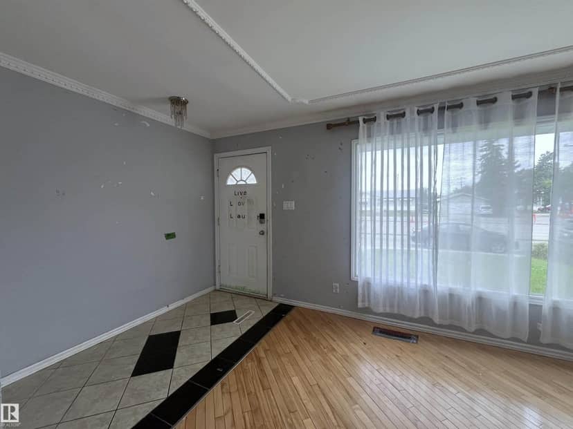 8817 163 ST NW, Edmonton, photo 2