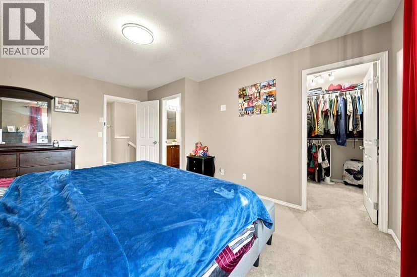 134 Luxstone Road SW — photo 16 of 40