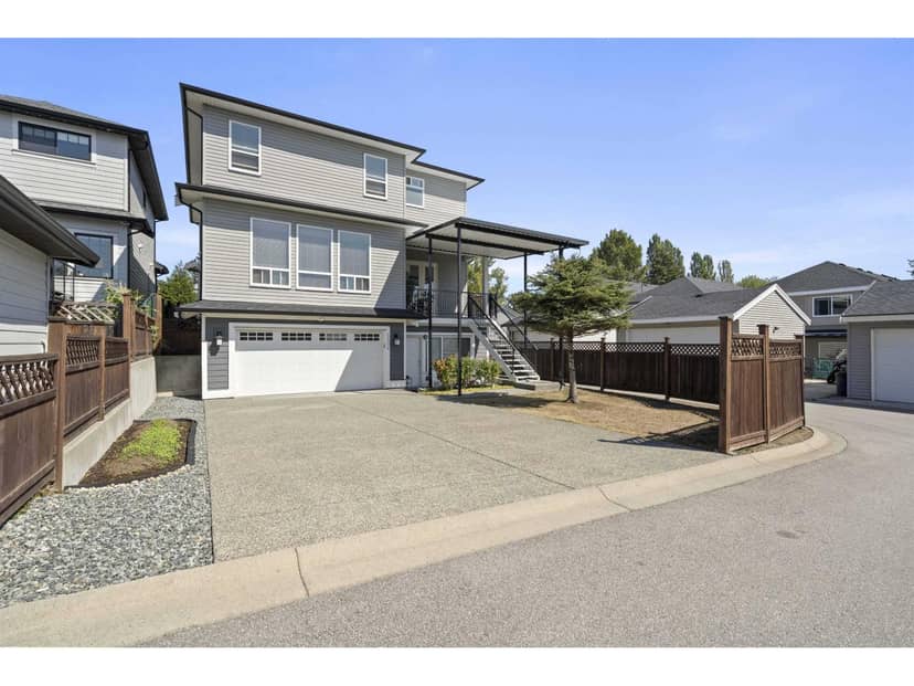 20576 70 AVENUE, Langley, photo 3