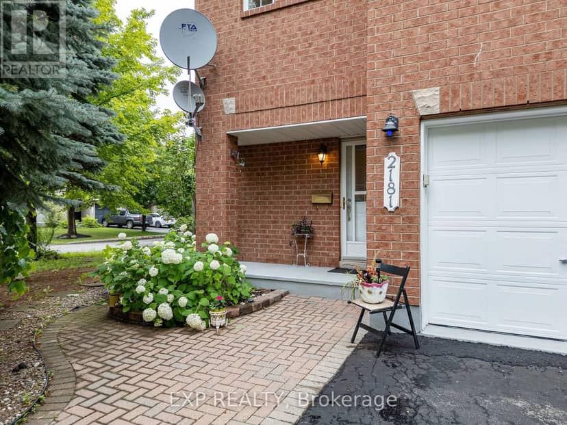 2181 Sunmeadow Street, Ottawa, photo 2