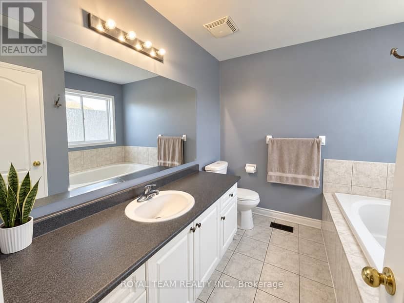 1689 Whitestone Drive — photo 13 of 17