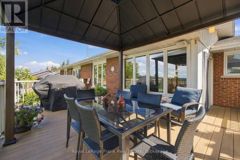 61 Bluewater Avenue — photo 36 of 40