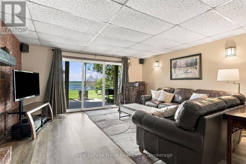 61 Bluewater Avenue — photo 27 of 40