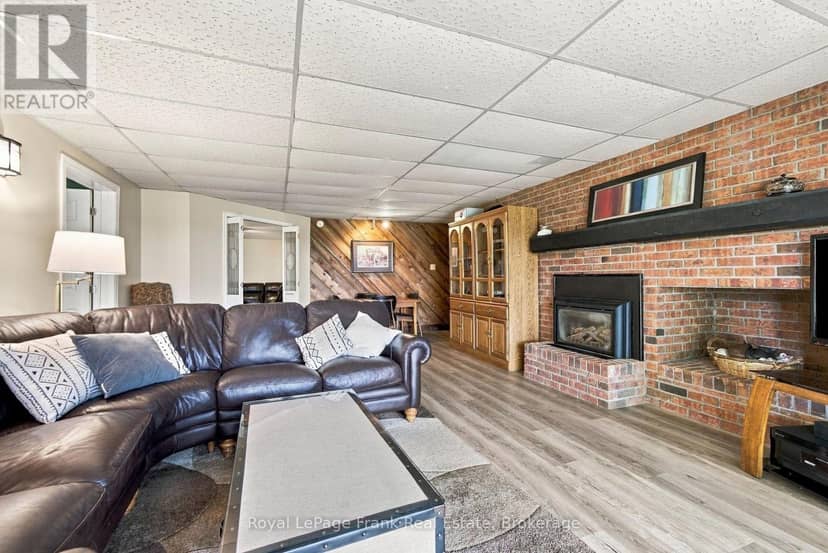 61 Bluewater Avenue — photo 26 of 40