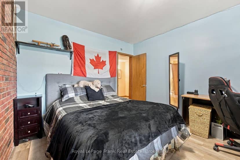 61 Bluewater Avenue — photo 31 of 40