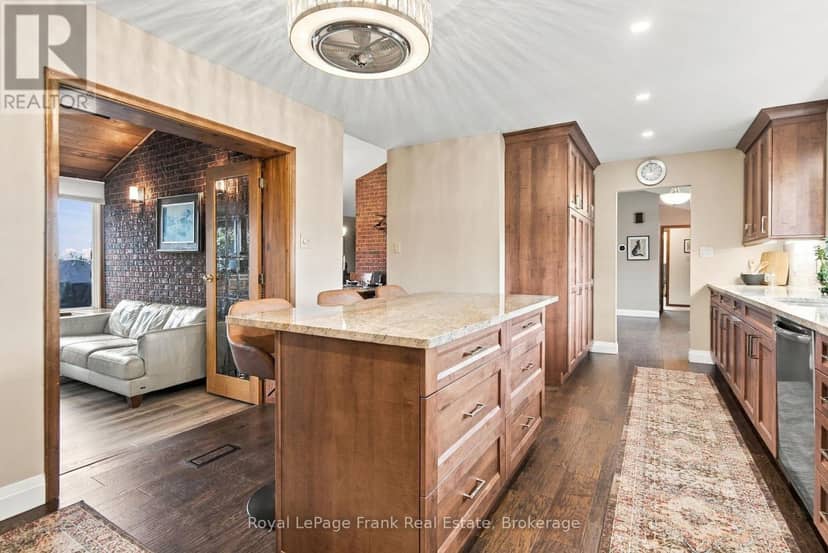 61 Bluewater Avenue, Kawartha Lakes, photo 8