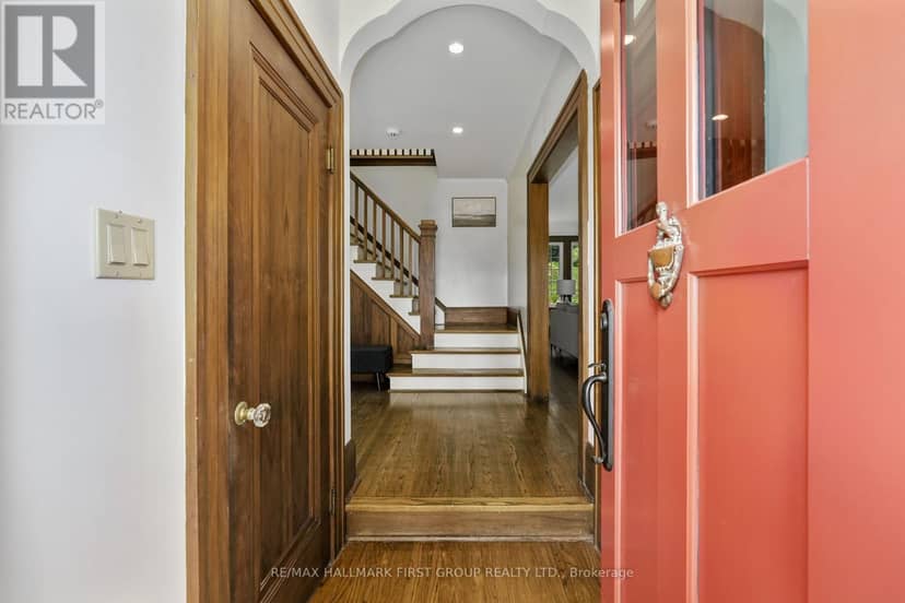 36 Pine Street N — photo 6 of 40