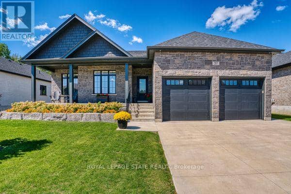 37 Gilmer Crescent — photo 2 of 40