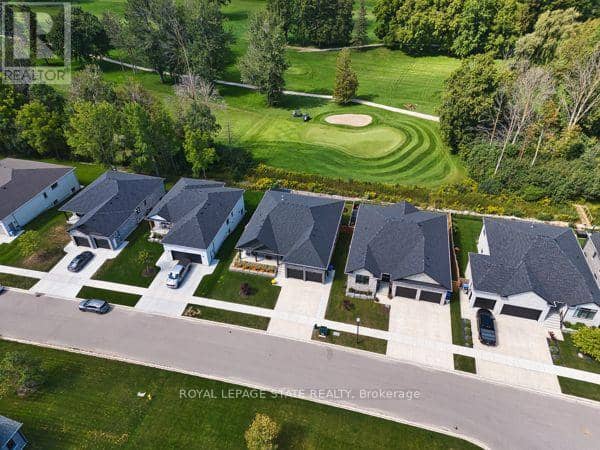 37 Gilmer Crescent — photo 36 of 40
