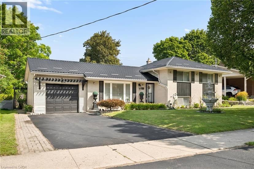 285 STONYBROOK Drive — photo 1 of 40