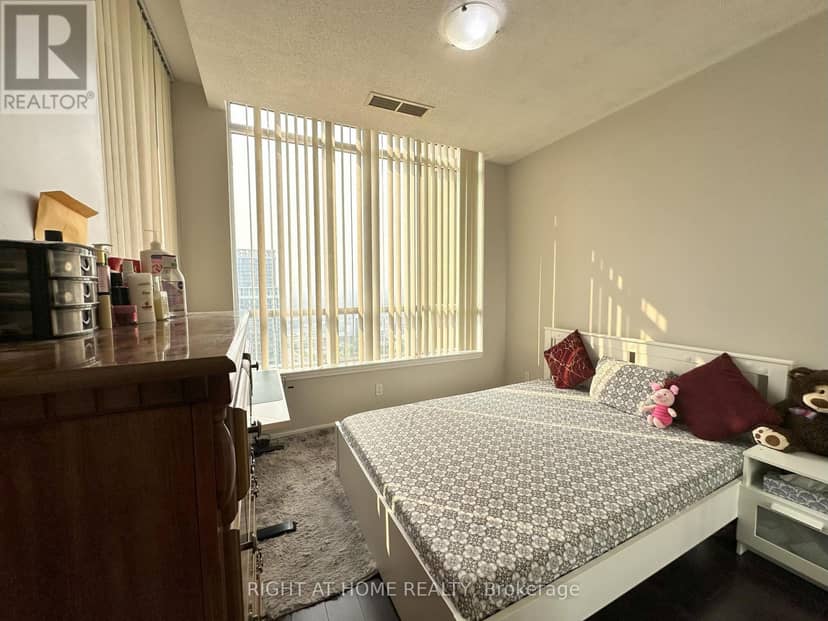 2906 - 4090 Living Arts Drive — photo 10 of 33
